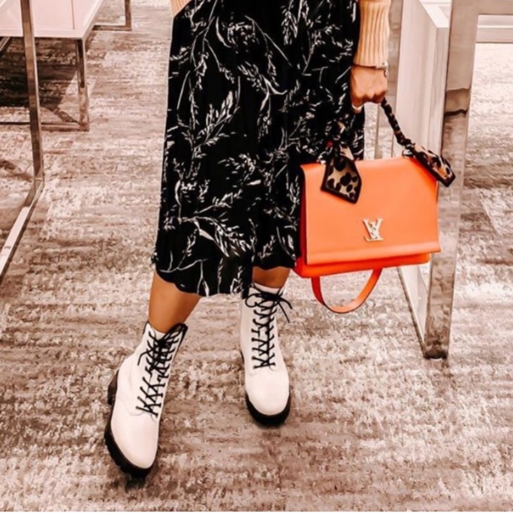 Michael Kors white lace up combat rain boots - Picture 12 of 14